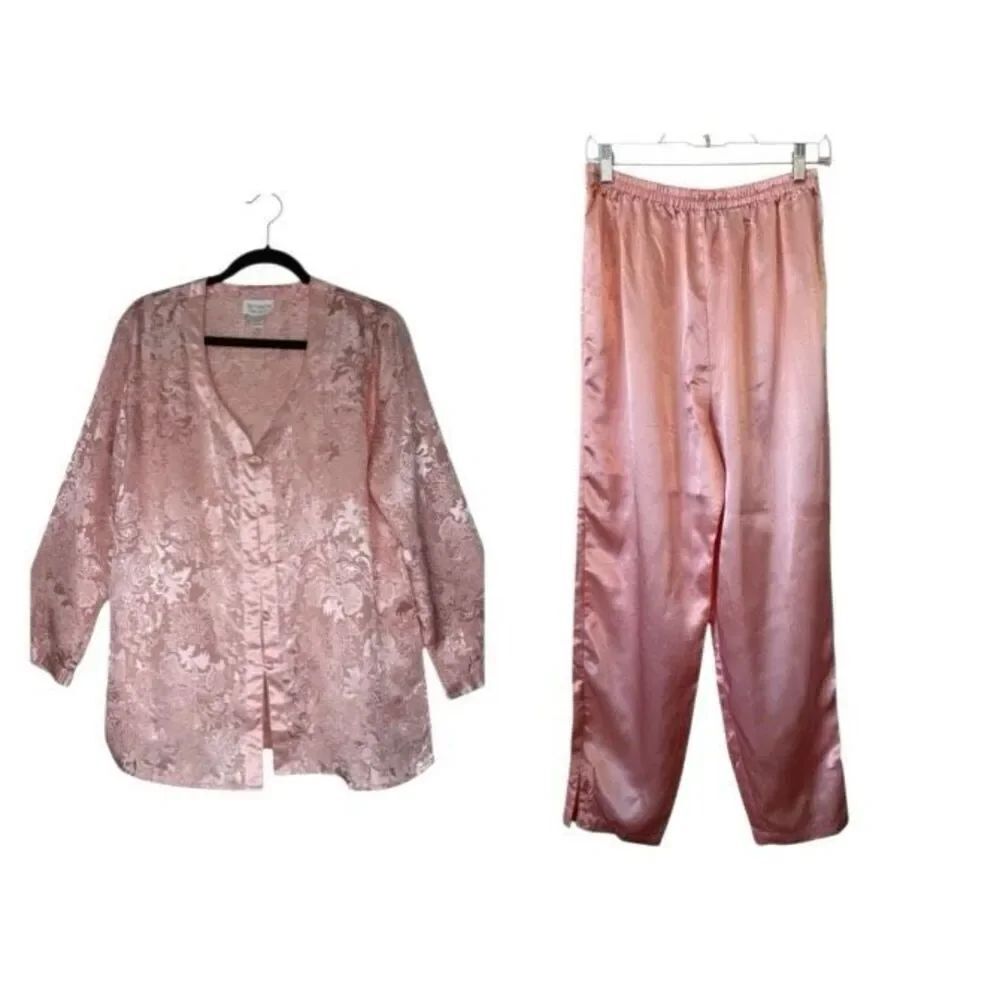Vintage Victoria’s Secret Pajama Set Gold Label Peach Satin Two Piece Size S